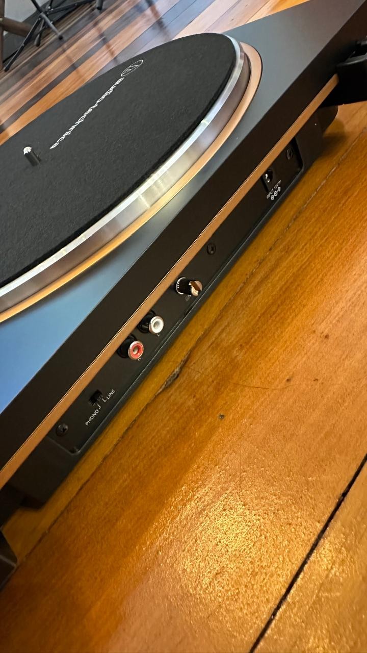 Toca Discos Audio Technica Bluetooth At-lp70xbt-bz-c