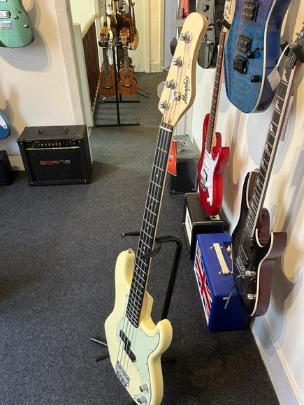 Baixo 4 Cordas Tagima Memphis Mb40 Owh Satin Precision Branco 