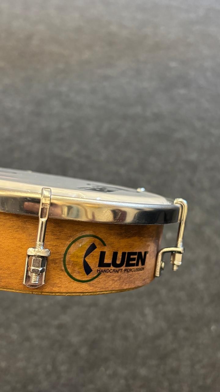 Tamborim Luen 6" Formica Imbuia Guetto 6 Afinadores Castanha Pele Leitosa 