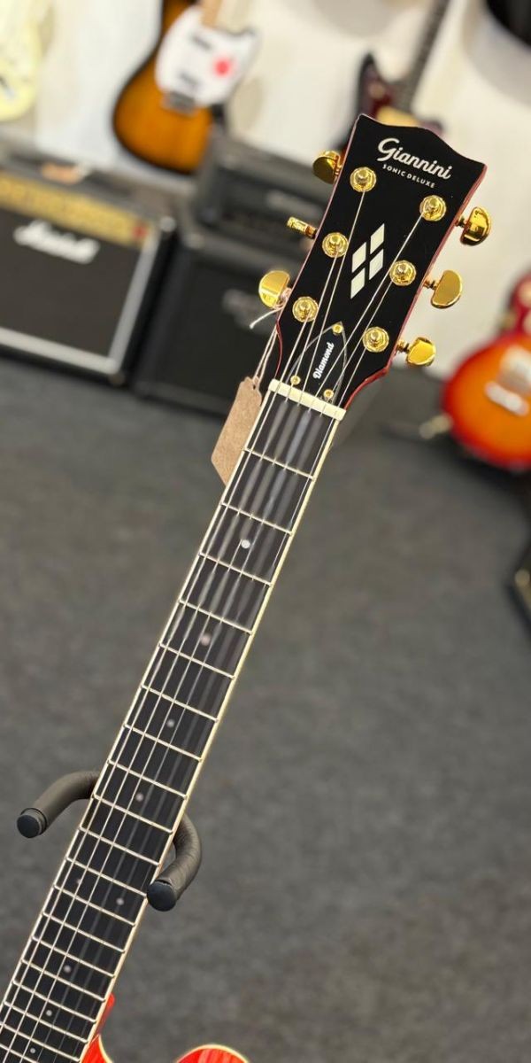 Guitarra Elétrica Giannini Sonic Deluxe Diamond Gae06 Dlx rd Red Semiacústica 