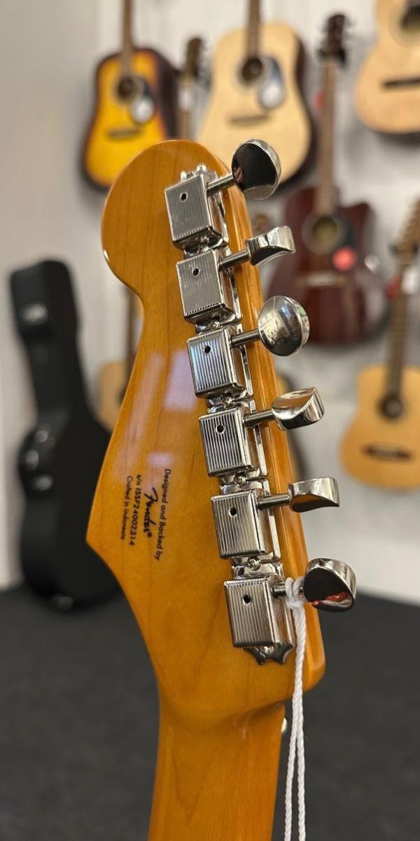 Guitarra Strato Fender Squier Classic Vibe 50's  Fiesta Red 