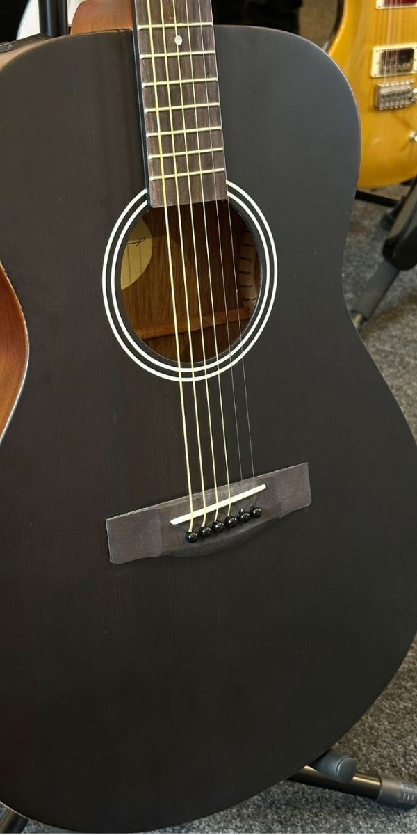 Violão Eletroacústico Yamaha Fsx400 Smb Smoky Black Aço Concert Com Afinador 