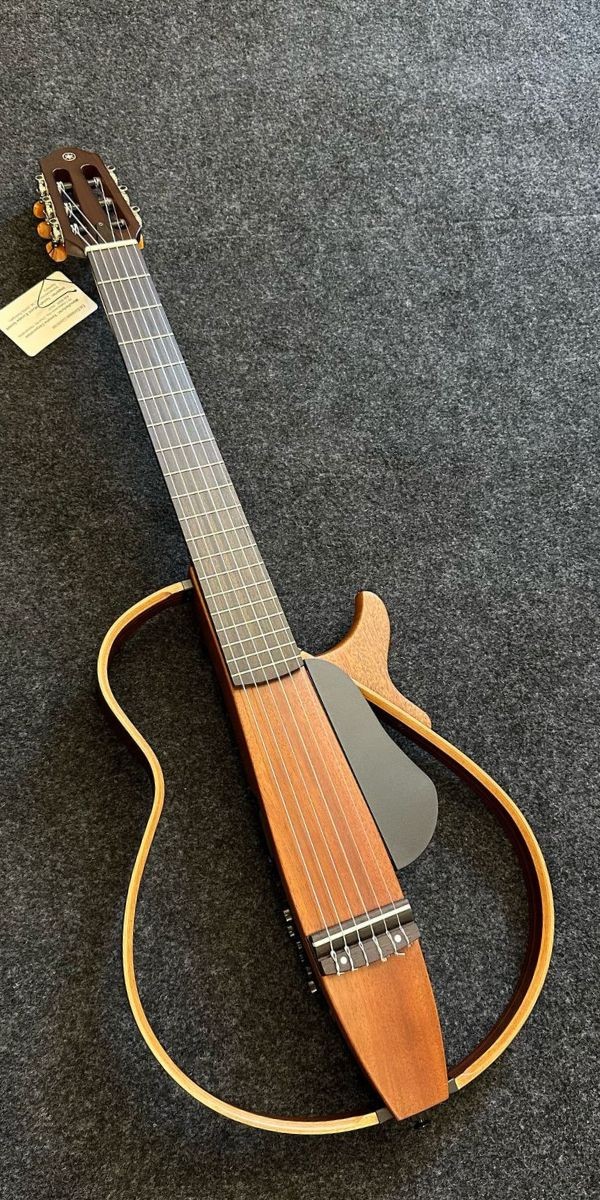 Violão Yamaha Silent Slg200n nt Natural Nylon Eletroacústico Com Bag 