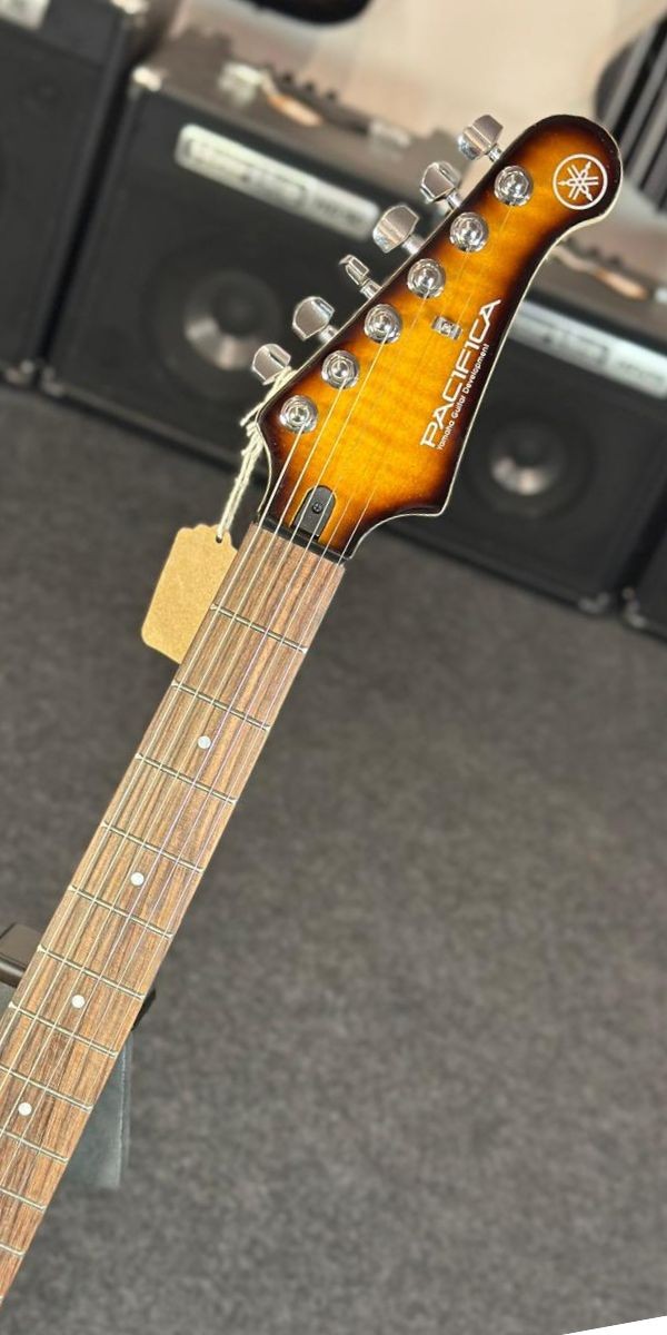 Guitarra Yamaha Pacifica 212vfm Tbs Hss Strato Tobacco Brown Sunburst | Guitarra Strato Yamaha Pacifica 212vfm Tbs Hss Com Coil Split 