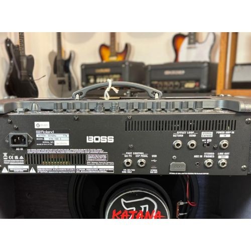 Amplificador Boss Katana 100 Gen 3 Ktn-100-3 100w 1x12 Para Guitarra 