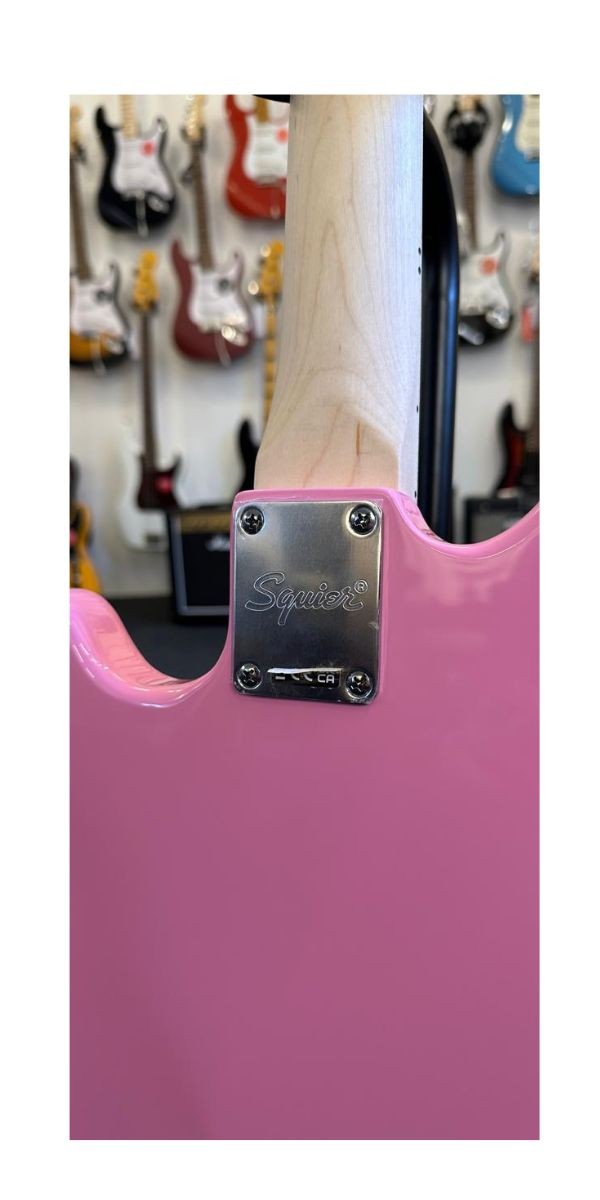 Guitarra Fender Squier Sonic Mustang Flash Pink 