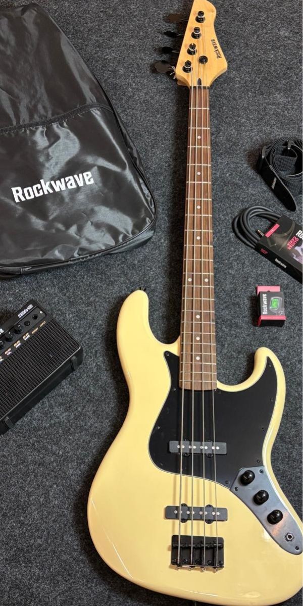 Kit Contrabaixo Rockwave Rbk400 Ivory Completo Para Iniciantes| Contrabaixo Rockwave Ivory Rbk400 Com Amplificador 