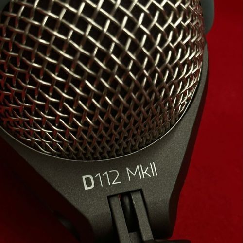 Microfone Profissional Akg D112 Mkii Cardioide Para Bumbo e Baixo 