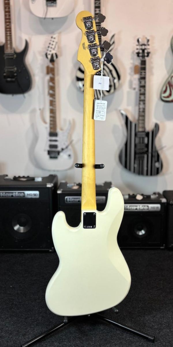 Baixo Fender Standard Jazz Bass Olympic White 