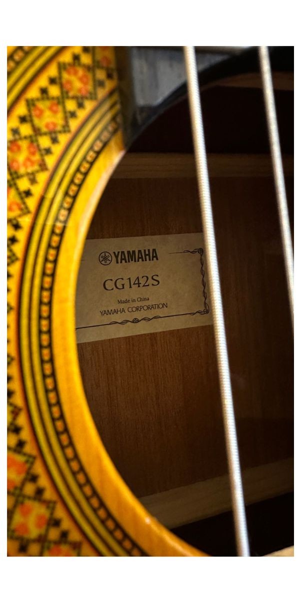 Violão Yamanha Cg142s Acustico Nylon Natural 