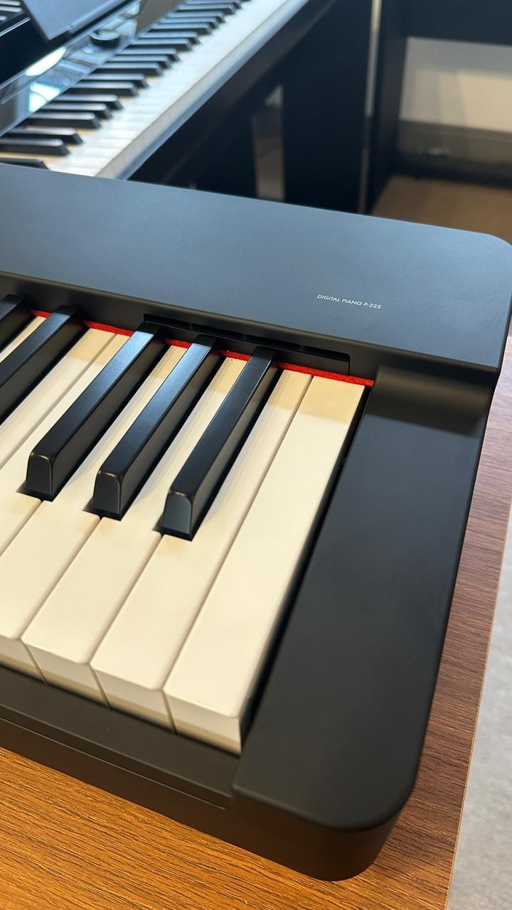 Piano Digital Yamaha p 225 Preto 