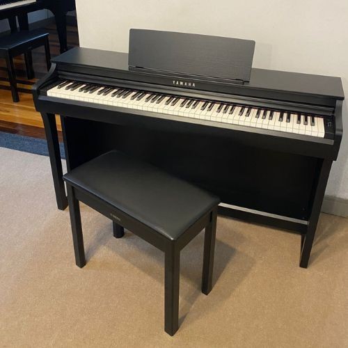 Piano Digital Yamaha Clavinova Clp-825 Black 88 Teclas Grandtouch-s Com Bluetooth 