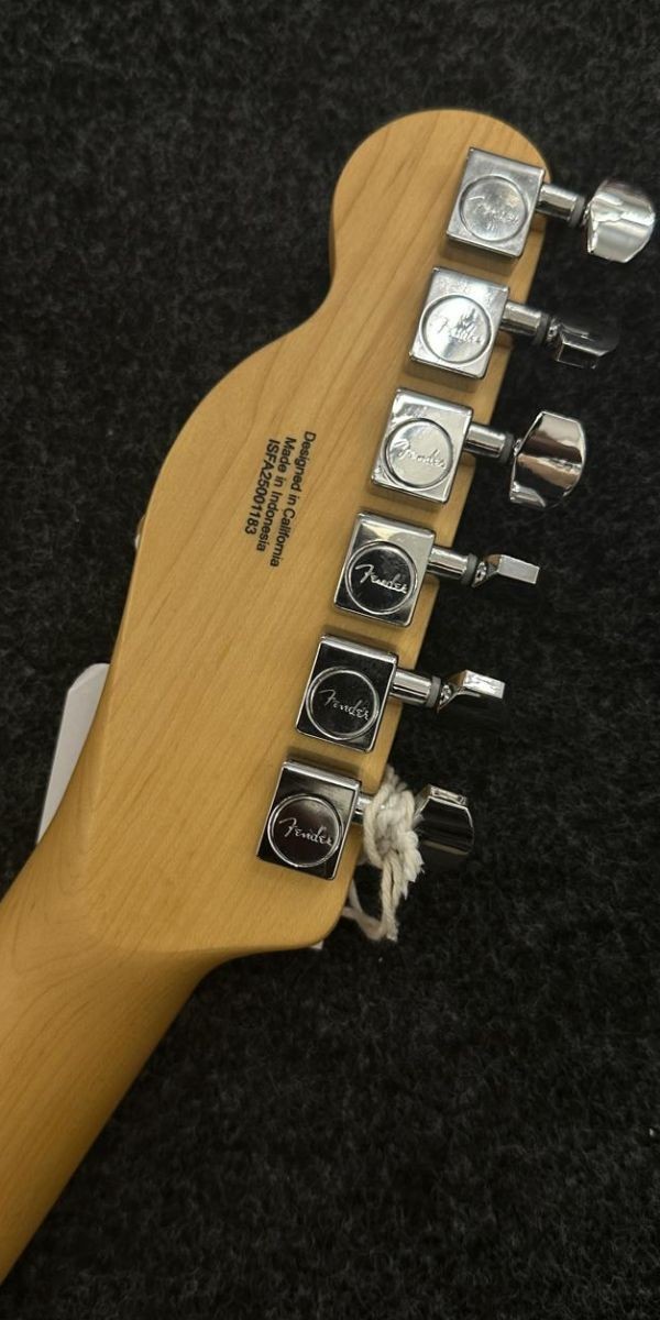 Guitarra Fender Standard Telecaster Butterscotch Blonde Maple Com Escudo Preto 