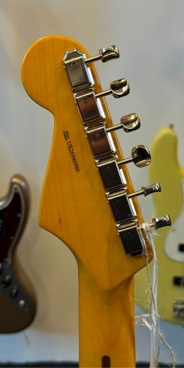 Guitarra Fender American Professional Classic Stratocaster Faded Firemist Gold Maple 