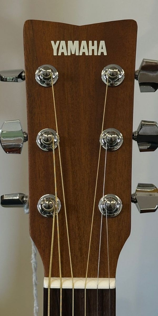 Violão Yamaha Fs400c ns Acústico Aço Cutaway 