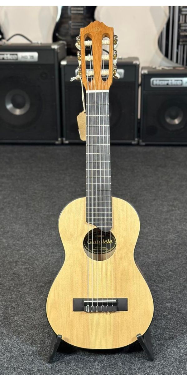 Guitalele Yamaha Gl1 Natural Nylon Com Bag – Violão Ukulele 6 Cordas 