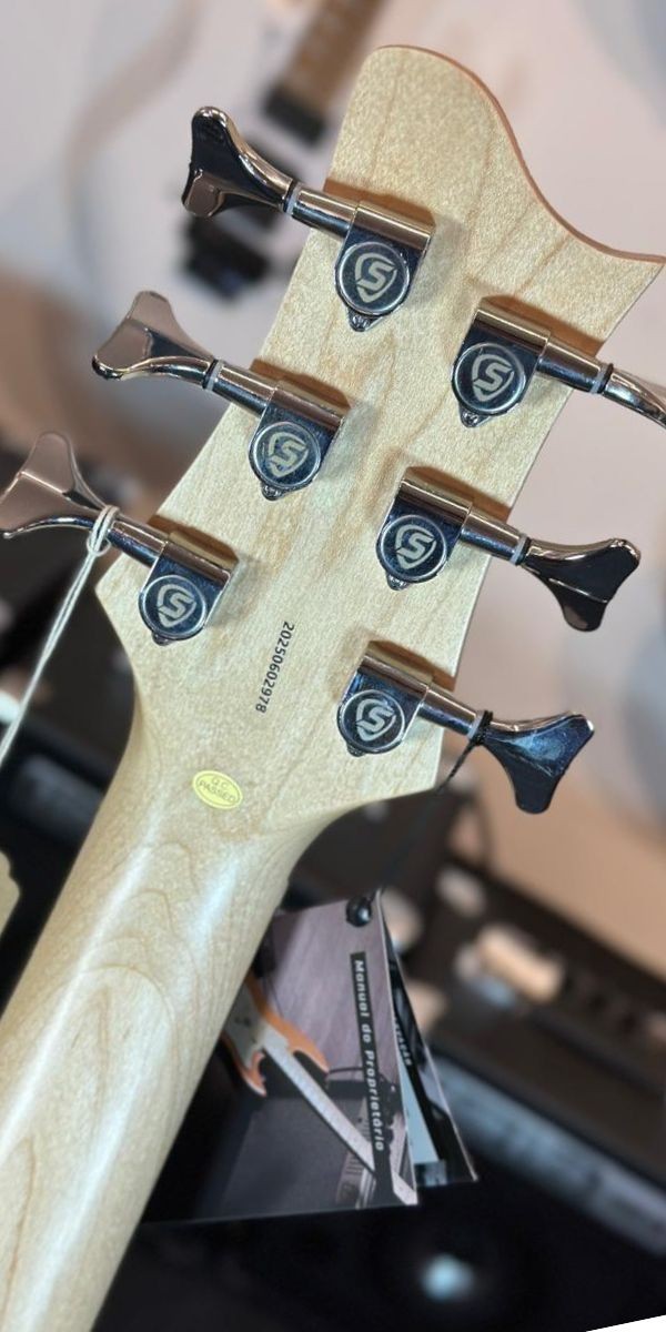 Baixo 6 Cordas Ativo Strinberg Asb66 Dark Wood Com Circuito Ativo e 24 Trastes 